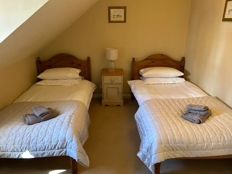 Bedroom 1 with twin beds